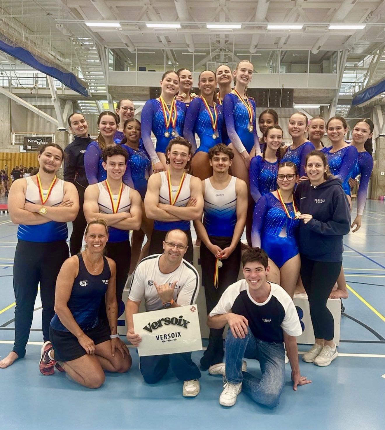 Gymnastes et moniteurs de la FSG Versoix réunis après un concours